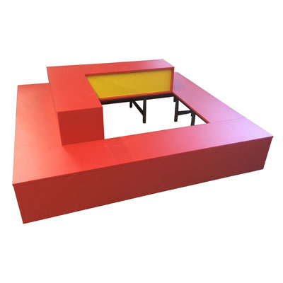 Stahlgestell hinterl�ftet